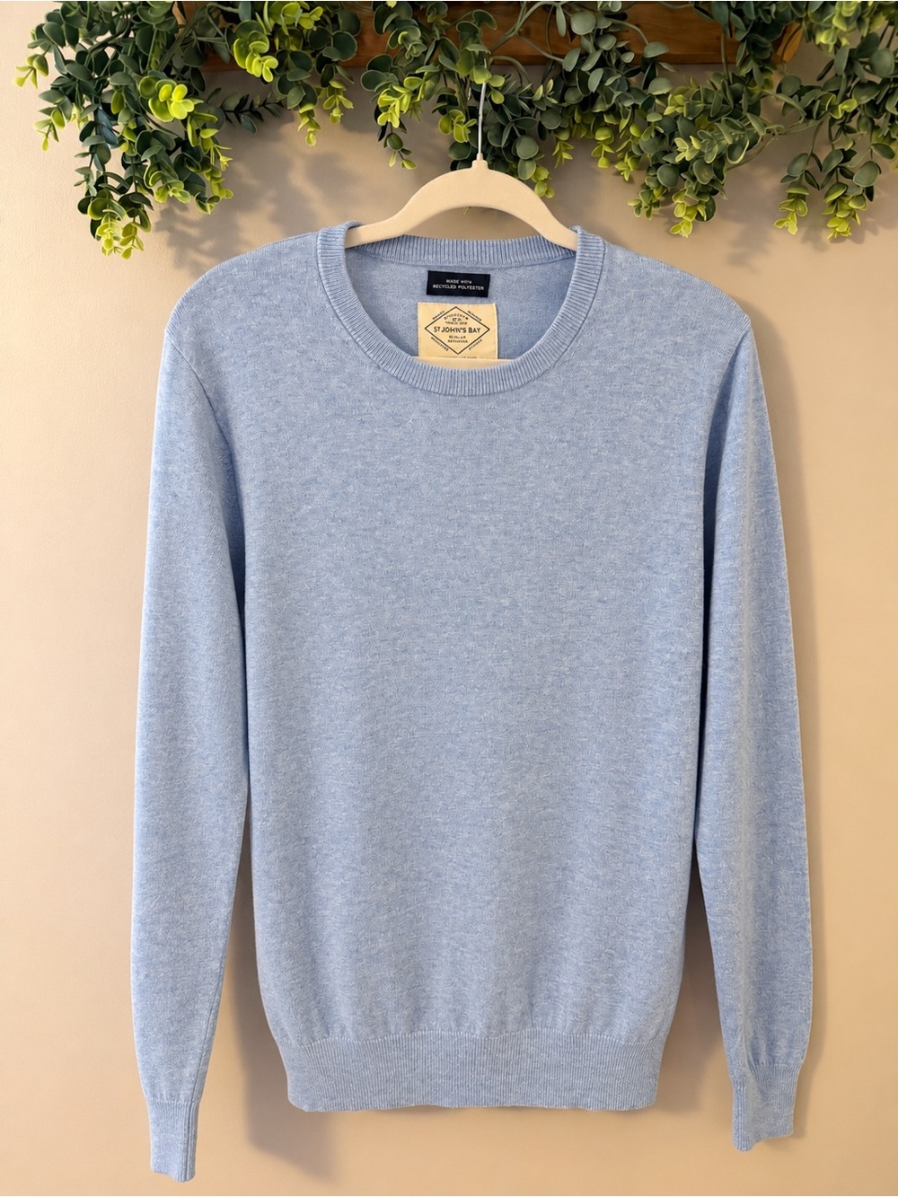 St. John’s Bay Men’s Light Blue Crewneck Sweater Small